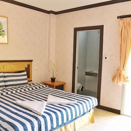 The Galiness International Backpacker Hostel Phuket Patong Exterior foto