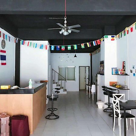 The Galiness International Backpacker Hostel Phuket Patong Exterior foto