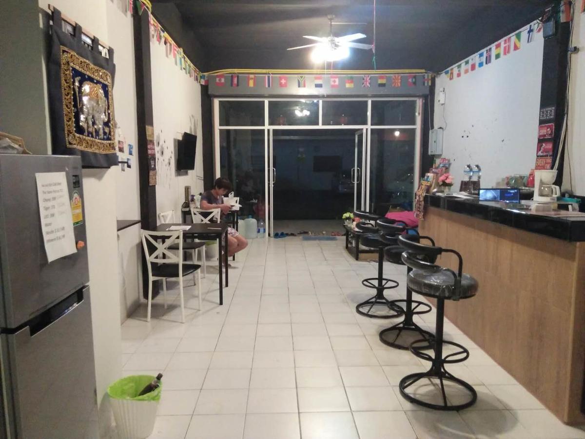 The Galiness International Backpacker Hostel Phuket Patong Exterior foto